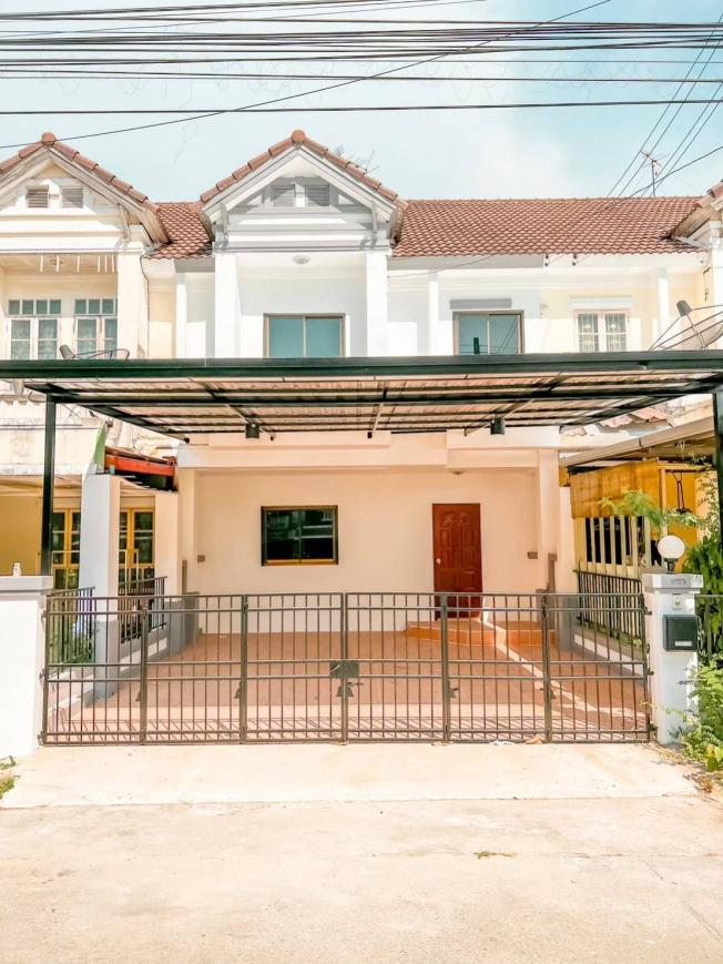 หมู่บ้านปิยวรารมย์ ลาดสวาย คลอง 4 ลำลูกกา บึงยี่โถ ธัญบุรี ปทุมธานี