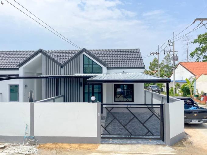 ทาวน์โฮม1ชั้น สไตล์นอร์ดิก พัทยา ราคาเพียง 1,790,000 บาท พิกัด : ซอยฟาร์มม้าแคะ เล็กอาหารป่า2