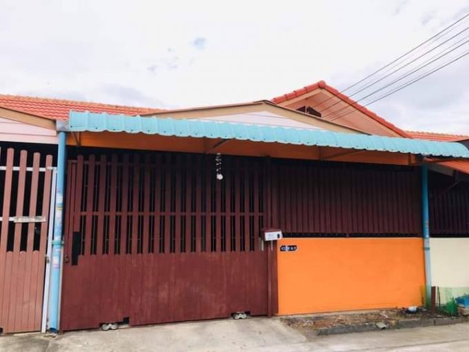 ขาบ้านมือสอง หมู่บ้าน ศิลากร4​ (บ้านพร้อมเข้าอยู่)​ ทาวน์เฮ้าส์ชั้นเดียว - พานทอง (เฟส 8-9-10) 