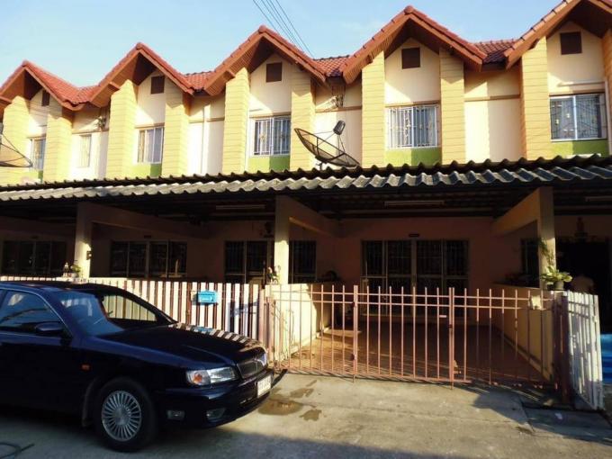 ขายบ้าน​ทาวน์​เฮ้าส์ ​2​ชั้น หมู่บ้าน นาทองเฮ้าส์​ 2  บ้านมือสองราคาล้านต้นๆ