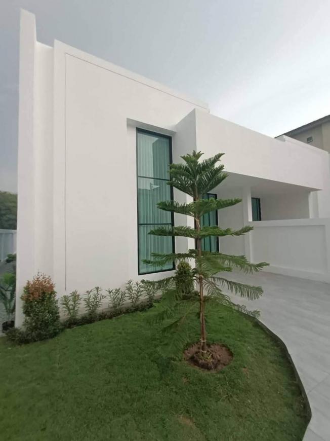 บ้านใหม่สไตล์โมเดิ้ล ทำเลดี ใกล้สุขุมวิทใกล้มอเตอร์เวย์ ห้วยใหญ่ พัทยา