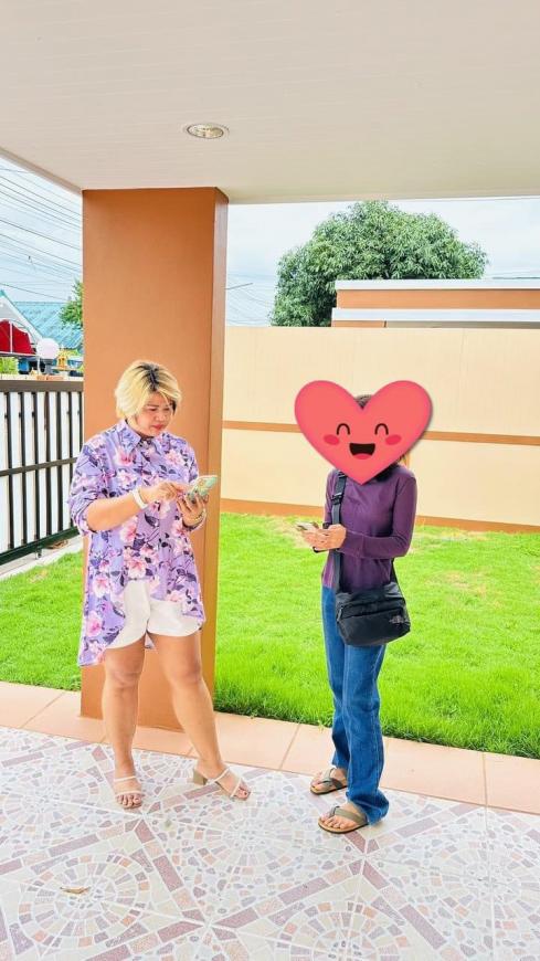 เคสลูกค้านัดชมบ้านสวยแหลมฉบัง  ขอขอบคุณพี่ติ๊กที่ช่วย support เปิดบ้านให้ครับ  ขอให้ลูกค้าตัดสินใจมาซื้อบ้านไวๆครับ