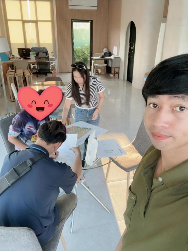 พาลูกค้าดูบ้านศรีราชา พร้อมเซ็นเอกสาร   เคสนี้วัดดวง