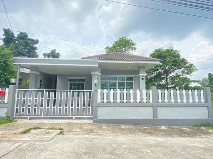 บ้านเดี่ยว พร้อมอยู่ ศรีราชา - ไร่กล้วย หมู่บ้าน พรนรินทร์ 2 ราคา 2.89 ล้าน