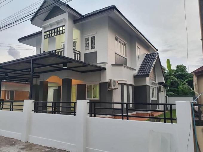 บ้านเดี่ยว 2 ชั้น หลังใหญ่มาก ม.กรีนวิวล์  ดอนหัวฬ่อ อ.เมืองชลบุรี จ.ชลบุรี