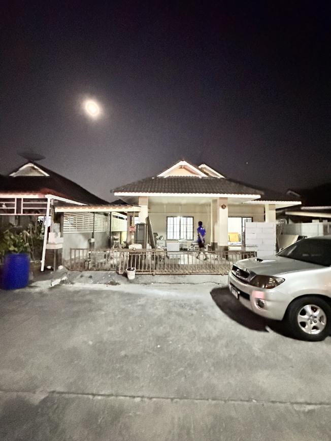 บ้านแมกไม้ แหลมฉบัง ใกล้นิคมแหลมฉบัง สถานะกำลังรีโนสถานะกำลังรีโนเวท เปิดให้จองแล้ว