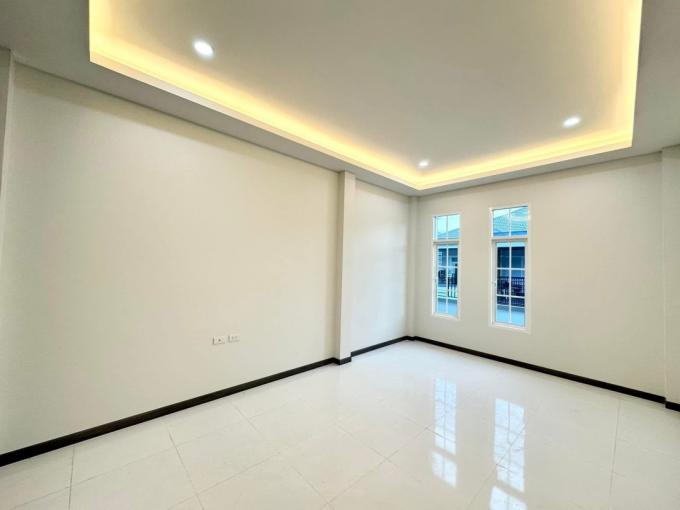 ขายบ้านทาวน์โฮม 2 ชั้น ไลโอนอฟ ห้วยกะปิ เงินเดือนรับรวม 20,000 ยื่นกู้ได้ ขายบ้านทาวน์โฮม 2 ชั้น ไลโอนอฟ ห้วยกะปิ เงินเดือนรับรวม 20,000 ยื่นกู้ได้