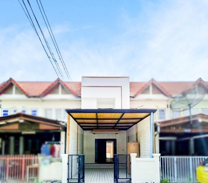 ขายทาวน์โฮม 2 ชั้น หมู่บ้านพงษ์เจริญ บางแสน