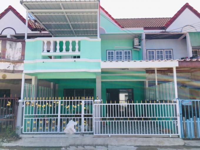 ขายบ้าน ทาวน์เฮ้าส์. 2 ชั้น ท้องคุ้ง นาป่า รีโนเวทใหม่ทั้งหลัง