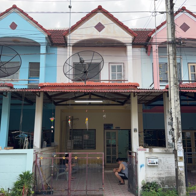 รับบ้านเข้าโครงการหมู่บ้านน้ำทิพย์ เครือสหพัฒน์ ซอยดับเพลิง เตรียมรีโนเวท รับบ้านเข้าโครงการหมู่บ้านน้ำทิพย์ เครือสหพัฒน์ ซอยดับเพลิง เตรียมรีโนเวท