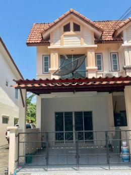 ขายด่วน ทาวน์เฮ้าส์2 ชั้น หมู่บ้านรินรดา3 หนองตำลึง ราคา 1.59ล้าน หลังริม ขายด่วน ทาวน์เฮ้าส์2 ชั้น หมู่บ้านรินรดา3 หนองตำลึง ราคา 1.59ล้าน หลังริม