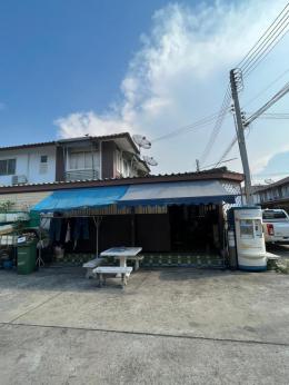 ทาวน์เฮ้าส์ 2ชั้น แฟมิลี่ซิตี้ นาป่า ชลบุรี (หลังริม) ทาวน์เฮ้าส์ 2ชั้น แฟมิลี่ซิตี้ นาป่า ชลบุรี (หลังริม)