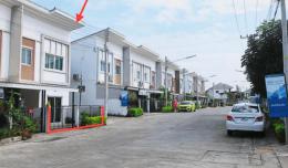 ขายบ้าน ทาวน์เฮ้าส์ แลนซีโอ พัทยา ซอย ภายในโครงการ ถนน พัฒนาการ ขายบ้าน ทาวน์เฮ้าส์ แลนซีโอ พัทยา ซอย ภายในโครงการ ถนน พัฒนาการ