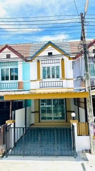 ขายบ้านทาวน์โฮมสองชั้น ในเครือสหพัฒน์ ห่างจากตลาดหัวสนามบิน 3 นาที เงินเดือน 10,000 ต้นต้นกู้ได้ ขายบ้านทาวน์โฮมสองชั้น ในเครือสหพัฒน์ ห่างจากตลาดหัวสนามบิน 3 นาที เงินเดือน 10,000 ต้นต้นกู้ได้